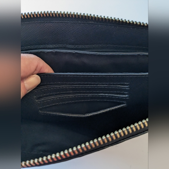 DANIER Clutch - Picture 9 of 10